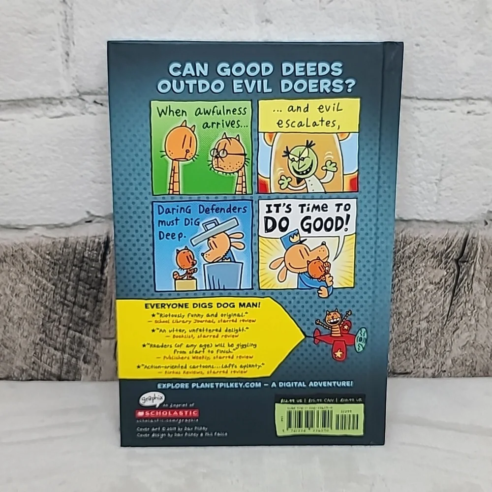Kids/Children's Illustrated Captain Underpants and Dog Man Two Books Dav Pilkey